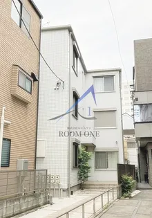 ルーム南麻布【3階】の外観