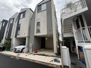 東京都新宿区北新宿1【一戸建】の外観