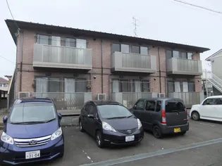 アマデウス【2階】の外観