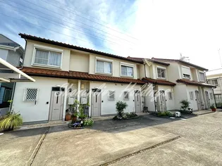 神奈川県藤沢市片瀬1【一戸建】の外観