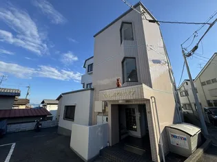 C&C MIYAKE【2階】の外観