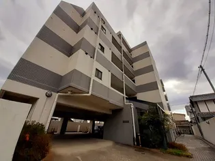 サンメゾン忍海【2階】の外観