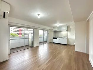 シャトレ代官山【6階】の居間