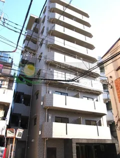 ルーブル市ヶ谷【2階】の外観