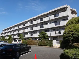 ロイヤルシティ四番館【2階】の外観