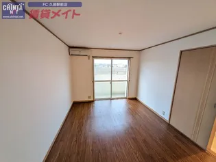 ソレイユ21 B棟の居間