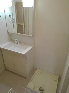 アパートメント高洲536 II【1階】の内装