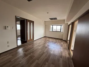 グランドゥール【4階】の居間