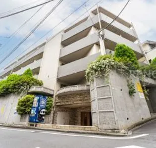 東京都新宿区高田馬場3【マンション】の外観