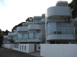 ライオンズマンション油壺【5階】の外観