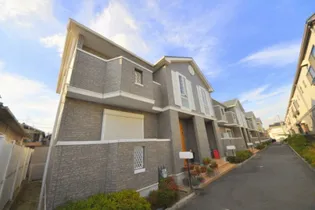 南小阪合町ハイツの外観