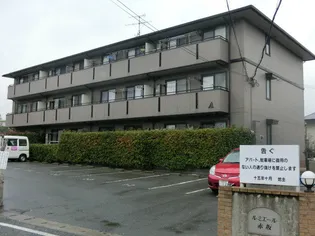 ルミエール赤坂【3階】の外観