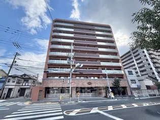 大阪府吹田市片山町1【マンション】の外観
