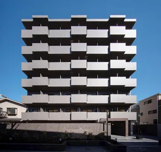 ルーブル横濱吉野町【4階】の外観