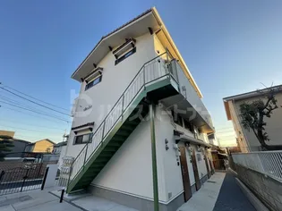 chalet+東中山【2階】の外観