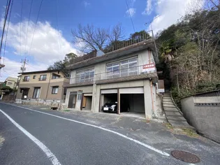 玉6丁目貸家(東側)の外観