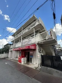 クイーンズコートZ棟【3階】の外観