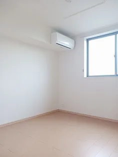 アミーチ V【2階】の内装