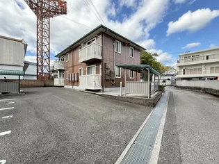 高知県高知市石立町【アパート】の外観