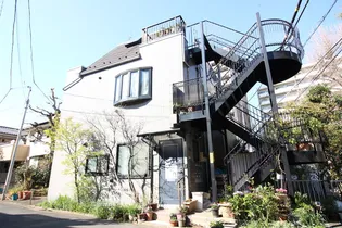 ROSE【2階】の外観