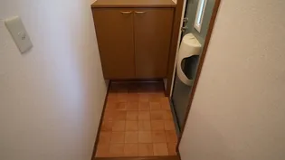 COMODO楠【2階】の玄関