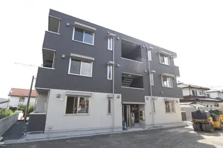 ハイアークE【2階】の外観