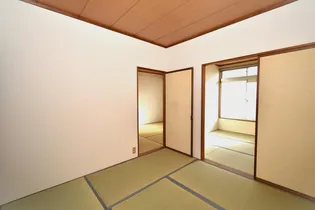 コーポ米原B【1階】の居間