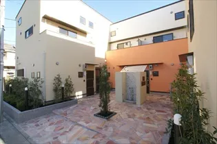 東京都世田谷区祖師谷4【一戸建】の外観