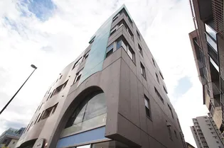 ワールドビルの画像