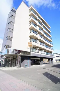 アネシス館【5階】の外観