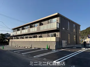 鹿児島県霧島市国分中央4【アパート】の外観