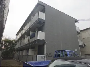 レオパレスアーク【3階】の外観