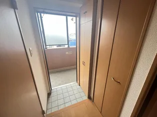 パークサイド上杉公園【1階】の玄関