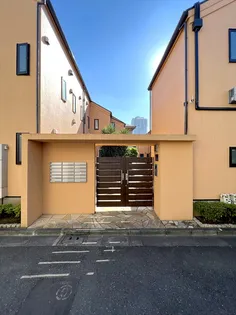 パームグローヴ【2階】の外観