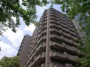 城山トラストコート【8階】の外観