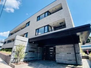 東京都品川区上大崎2【マンション】の外観