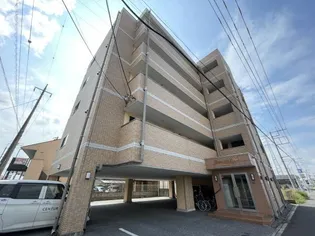 グラン・デ・エルバ【4階】の外観