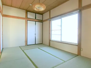 フラワーハイツ【2階】の居間