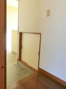 フラワーハイツ【2階】の玄関