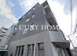 Famille等々力【2階】の外観