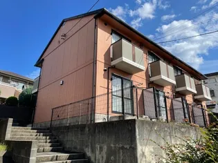 サニーコート向山A棟【1階】の外観