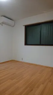 メゾンソレイユ【1階】の居間