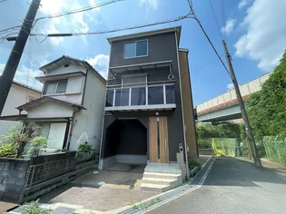 大阪府枚方市甲斐田町【一戸建】の外観
