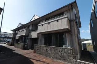 ラルジュリヴィエールの画像