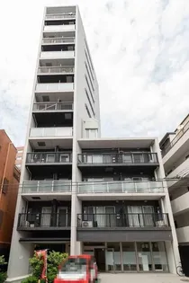 東京都新宿区市谷薬王寺町【マンション】の外観