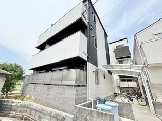 ロイヤルワン中穂茨木【1階】の外観