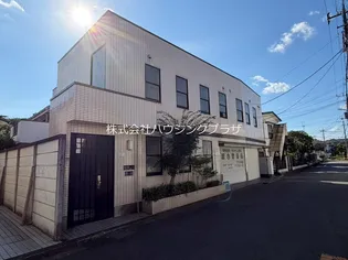 アゼリアハイツ【1階】の外観