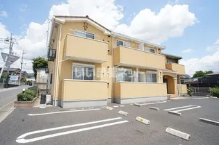 ヴィラ アルペ モンテ【1階】の外観