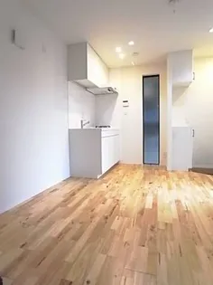 ピアーチェ中野坂上【1階】の居間