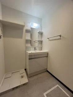 PHOENIX香椎駅前【2階】の内装